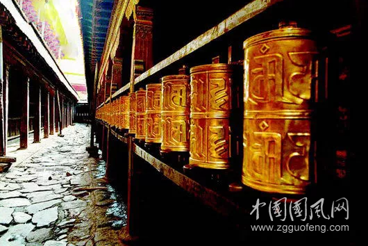  千柔百結(jié)的倉(cāng)央