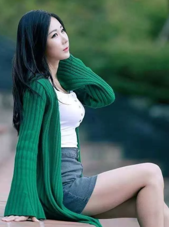 女人是流動(dòng)的風(fēng)景線（之三）
