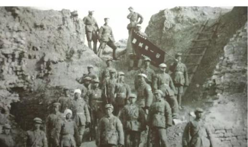 馬圩子戰(zhàn)斗，攻入城墻的三連僅剩 14 人.png