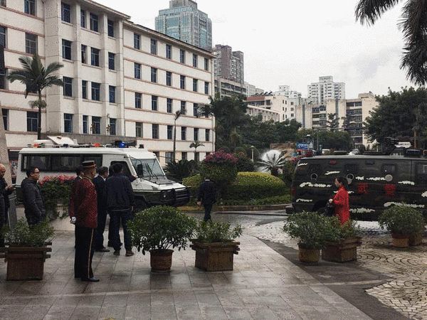 攀枝花市委書記市長(zhǎng)遭國(guó)土局長(zhǎng)槍擊 槍手自殺