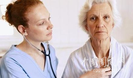 對(duì)老人多些關(guān)愛吧，出現(xiàn)這些癥狀，生命已進(jìn)入倒計(jì)時(shí)