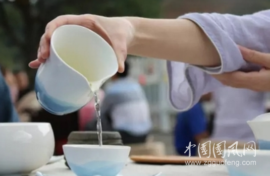 喝白茶什么時(shí)間喝好，能不能降壓
