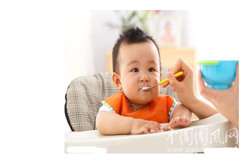 寶寶發(fā)燒后吃什么食物好