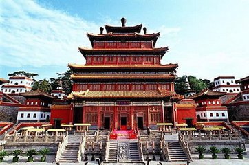 普寧寺，承德唯一有僧人居住的寺廟