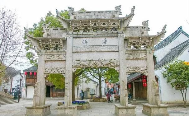 魯鎮(zhèn) 水勢浩淼 景色迷人