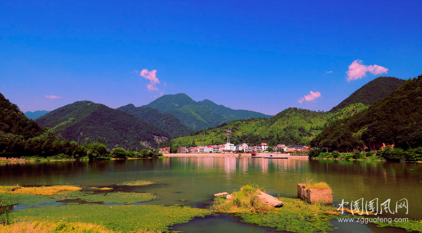 原汁原味的美麗小山村