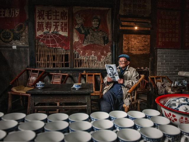 中國(guó)最休閑的城市，吃著火鍋唱著歌，喝茶散步打麻將，卻能爆紅