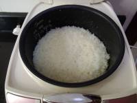 小龍蝦蓋澆飯的做法步驟2