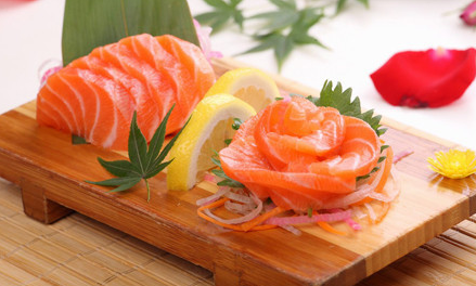  為何不吃生肉的人愛吃三文魚刺身