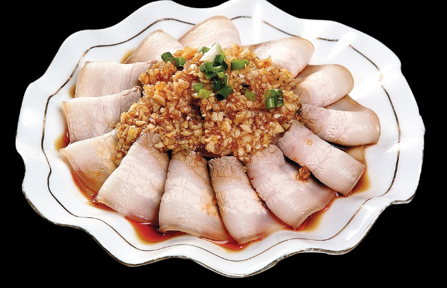 入口即化、肥而不膩的蒜泥白肉做法