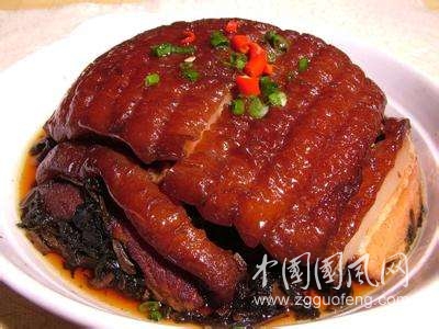自己煮梅菜扣肉，比外面的餐廳都好吃！