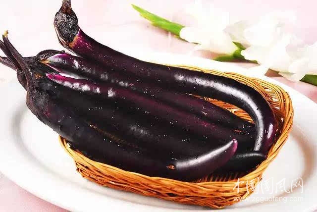 茄子富含豐富的營養(yǎng)，但有些人不適合吃