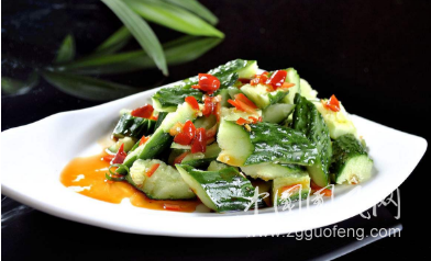 拍黃瓜原來要放上這樣一道調(diào)料才好吃