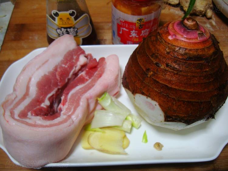 南乳扣肉的做法步驟1