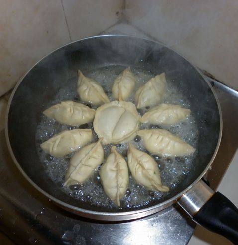 抱蛋煎餃的做法步驟8