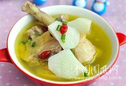 山藥燉雞湯