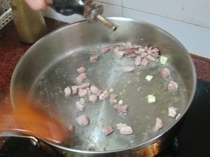 大杏仁肉粒蔬菜丁的做法步驟4