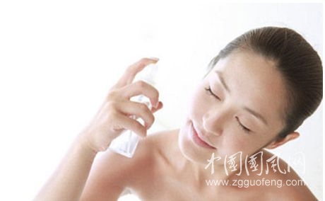 噴霧的步驟 保濕才到位