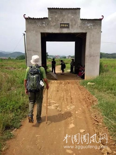 賀堤問客.jpg