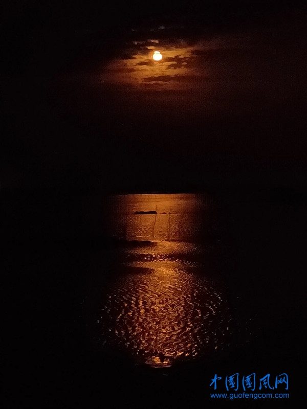 海峽明月.webp.jpg