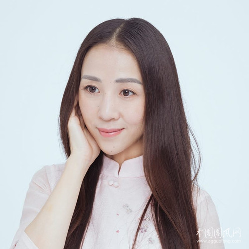 鄒小泓.jpg