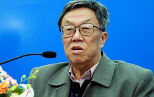 王蒙：樂(lè)觀源自擁有光明底色