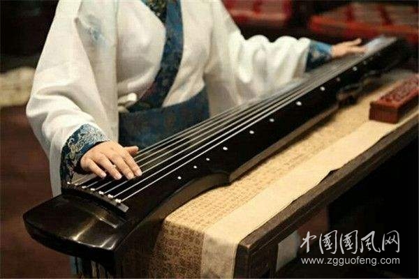 月露知音話古琴