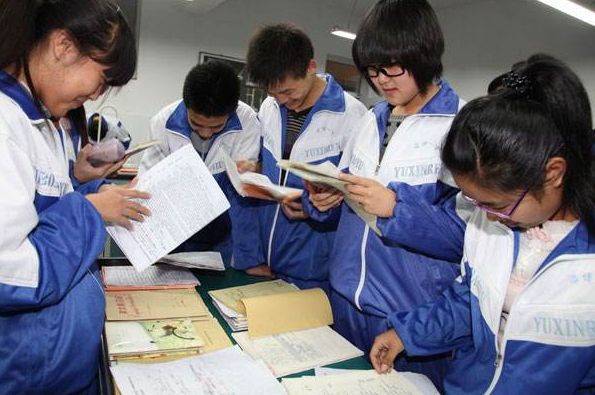 同學(xué)們一定要保持聯(lián)系，好好珍惜！