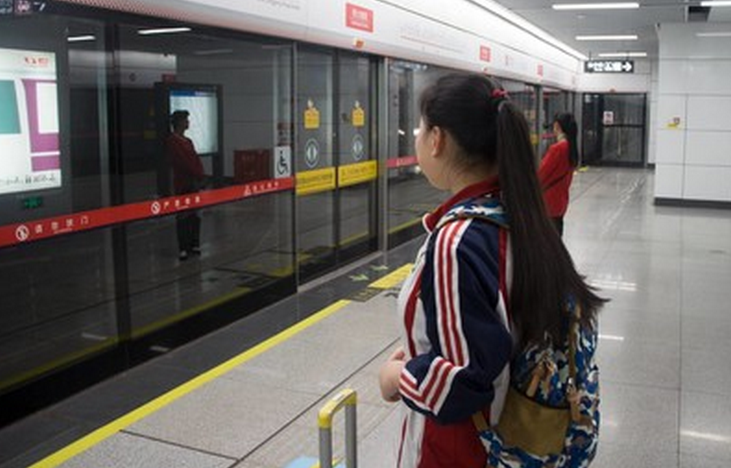 愛(ài)情是一種青春的病毒