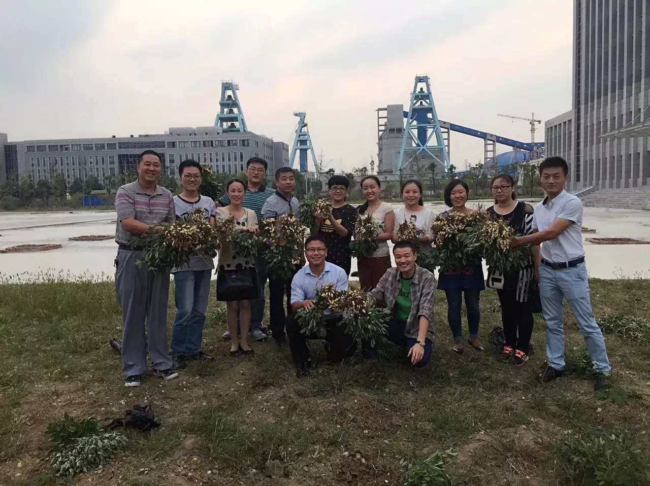 礦工與城市  文/王海峰