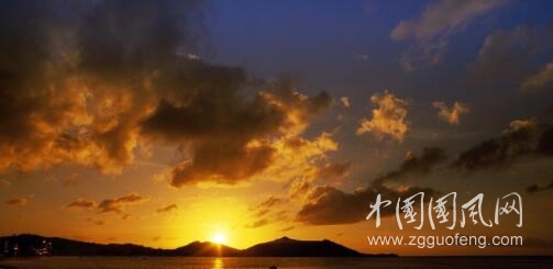 八月的氣息