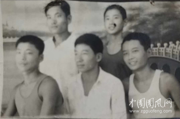 50年后的相聚    （文/吳忠芹）